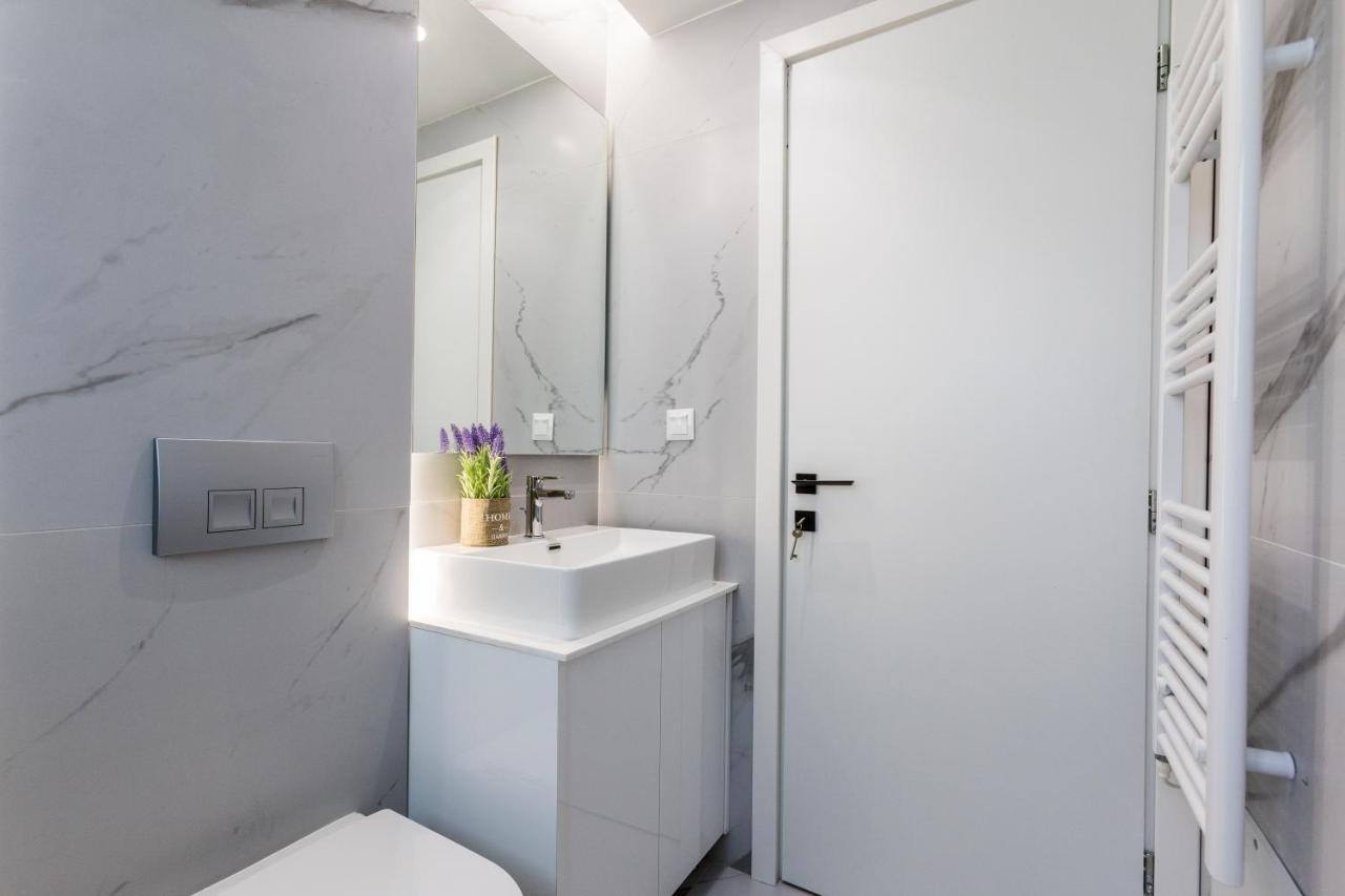 Varkiza Luxury Suites By Raise Vári Esterno foto