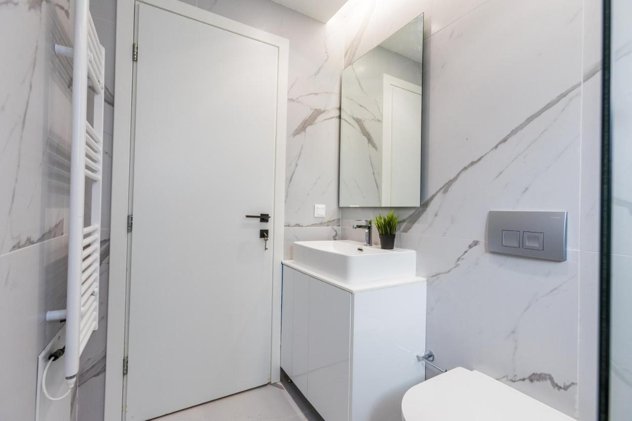 Varkiza Luxury Suites By Raise Vári Esterno foto